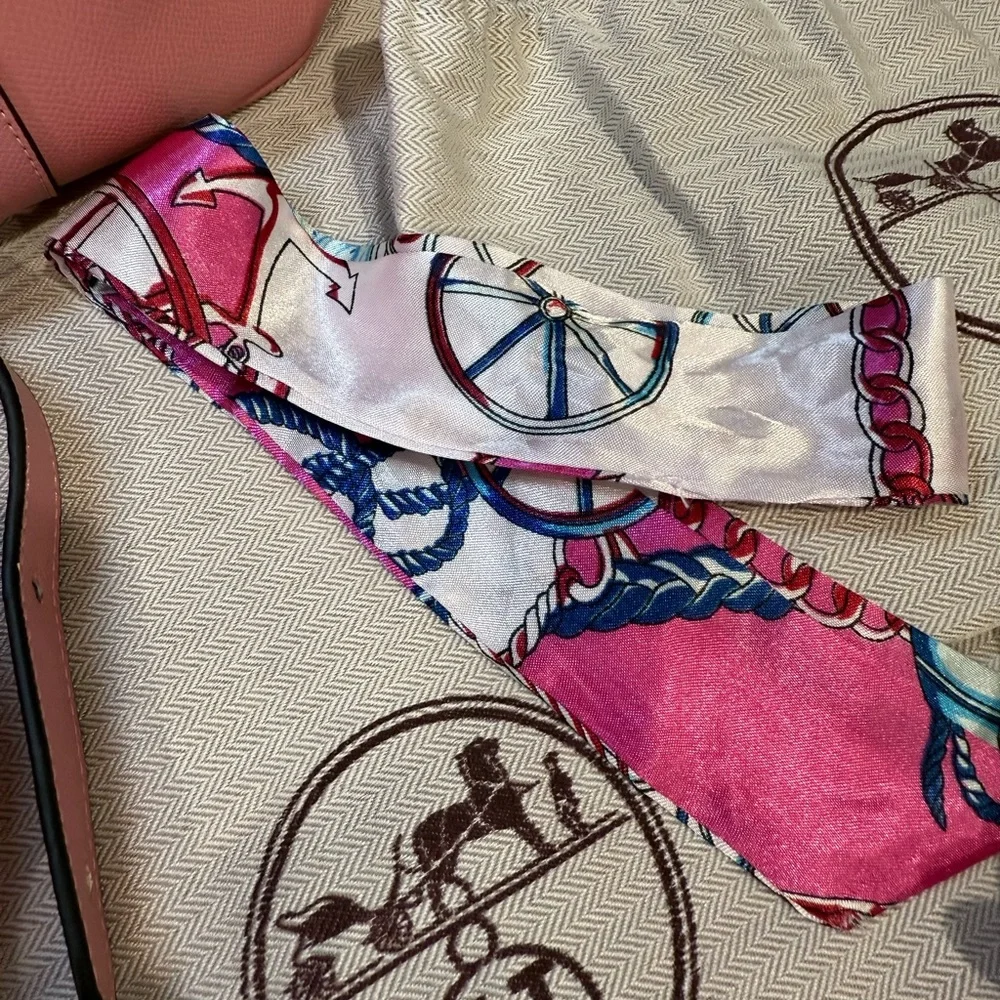 Picotin pink bucket leather tote - Picture 3 of 9